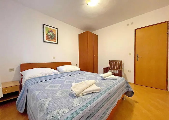 Lejlighed In Mit Eigener Terrasse By Interhome Baška